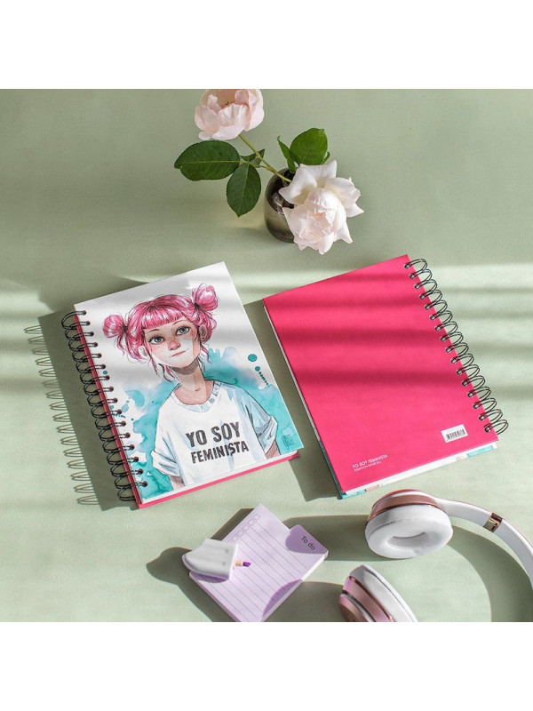 Libreta Bullet Journal con tapas de flores rosas. Papelería Bonita