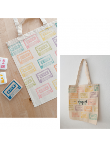 tote bag estampada a mano con sellos de caucho en mi taller para despedida de soltera